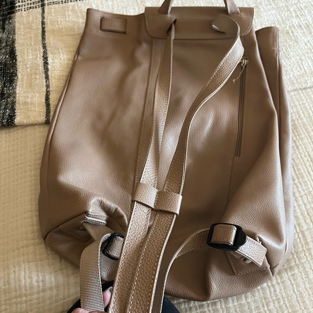 Longchamp Textured Tan Leather Backpack - Picture 4 of 8